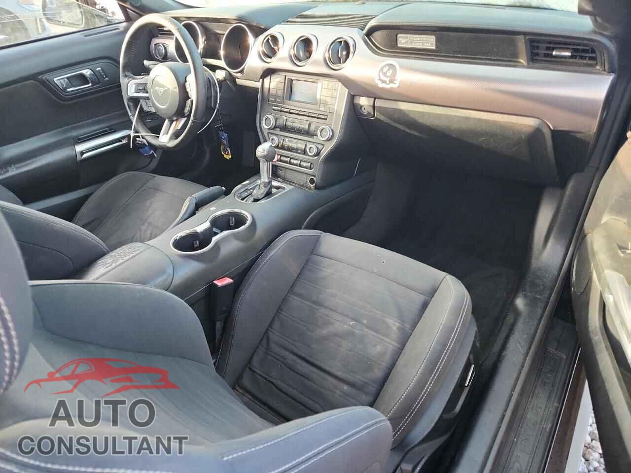 FORD MUSTANG 2017 - 1FA6P8TH8H5230136