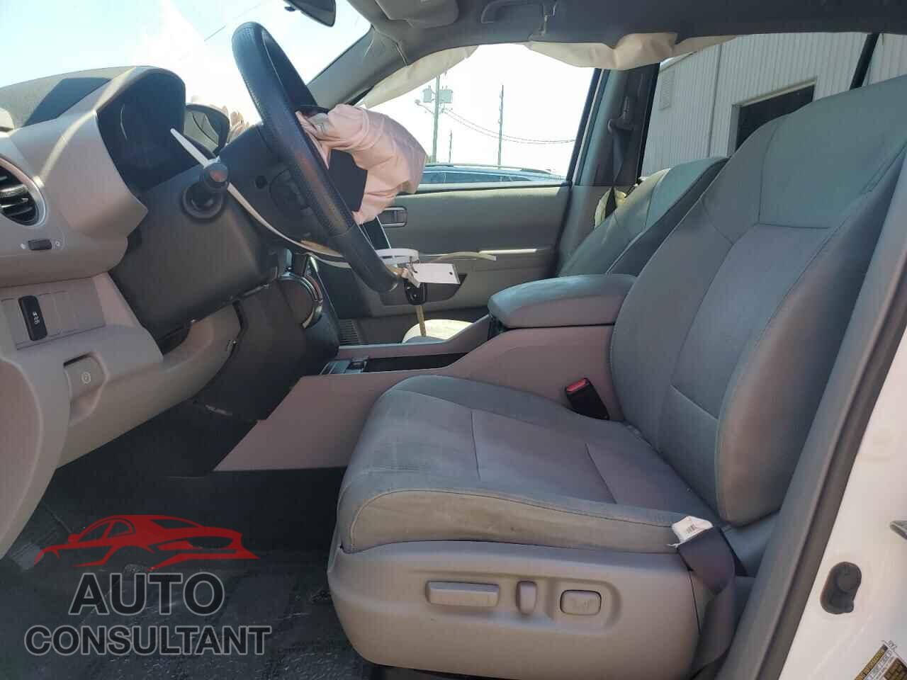 HONDA PILOT 2015 - 5FNYF3H40FB019992