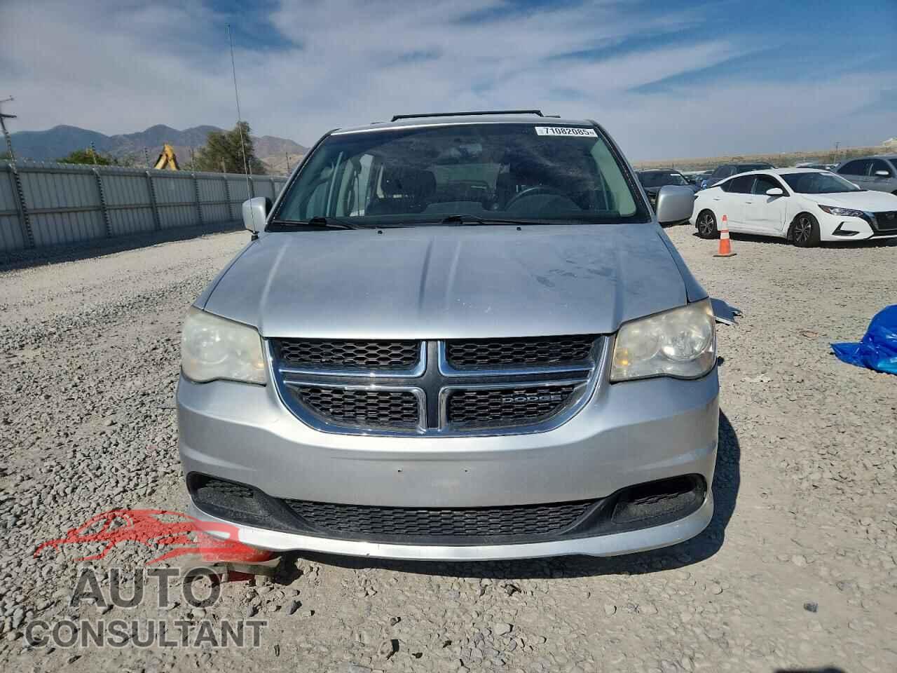 DODGE CARAVAN 2011 - 2D4RN3DG7BR728850