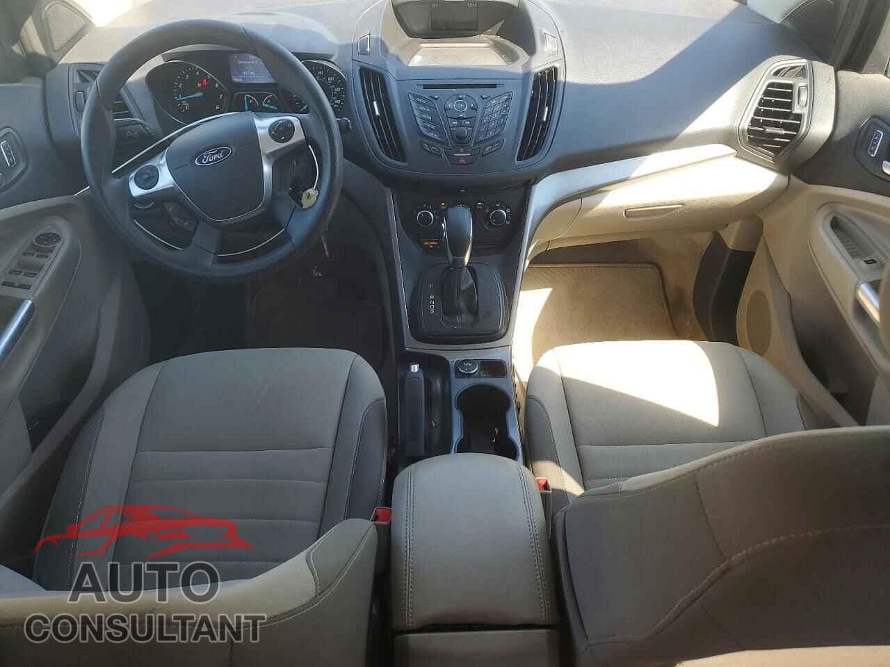 FORD ESCAPE 2016 - 1FMCU0G73GUA17653