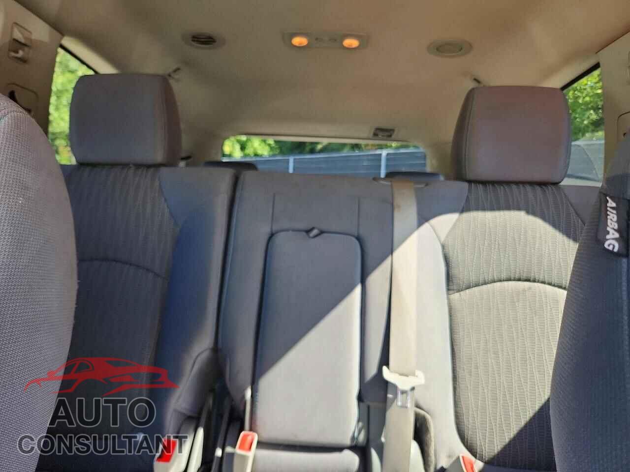 CHEVROLET TRAVERSE 2013 - 1GNKRFKDXDJ242531