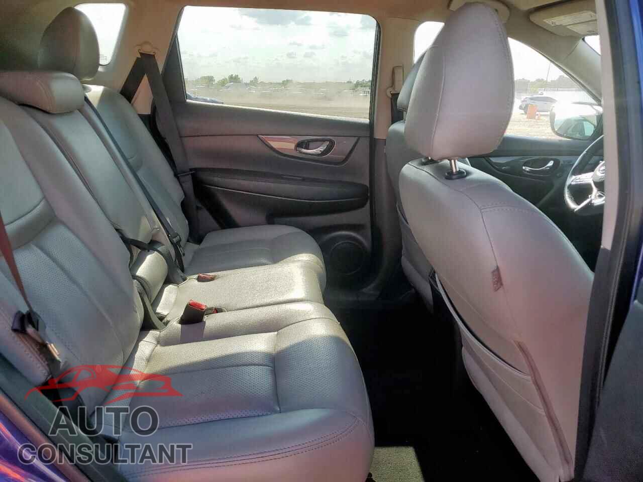 NISSAN ROGUE 2017 - KNMAT2MT3HP597840