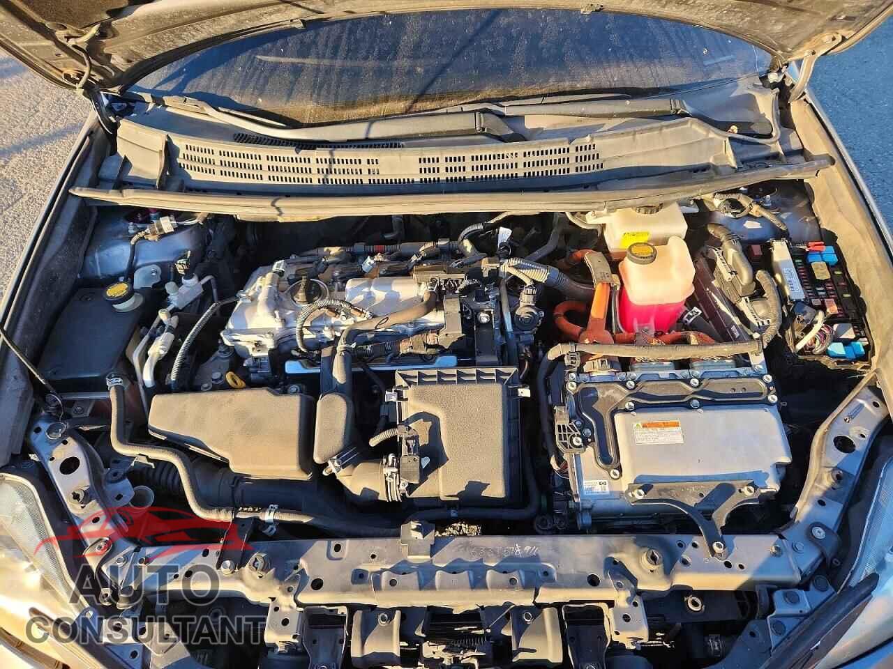 LEXUS CT 200 2013 - JTHKD5BH9D2128257