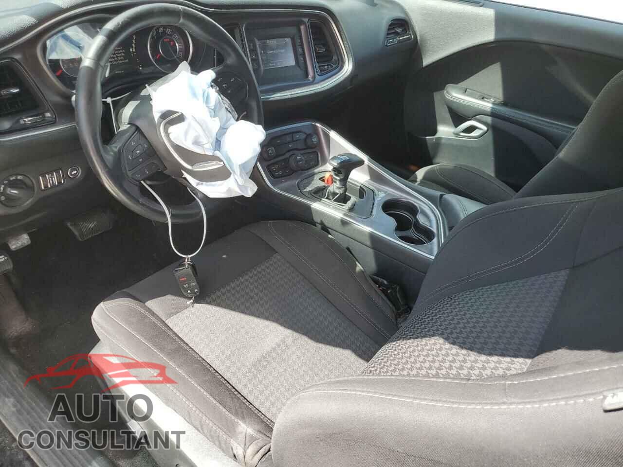 DODGE CHALLENGER 2015 - 2C3CDZAGXFH868940