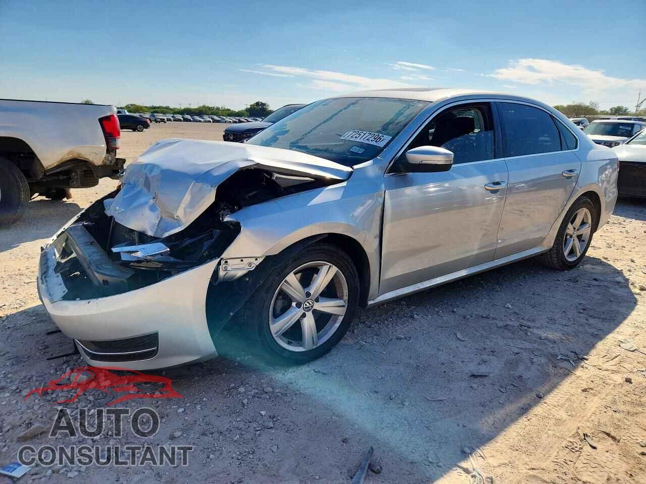 VOLKSWAGEN PASSAT 2012 - 1VWBP7A37CC080449