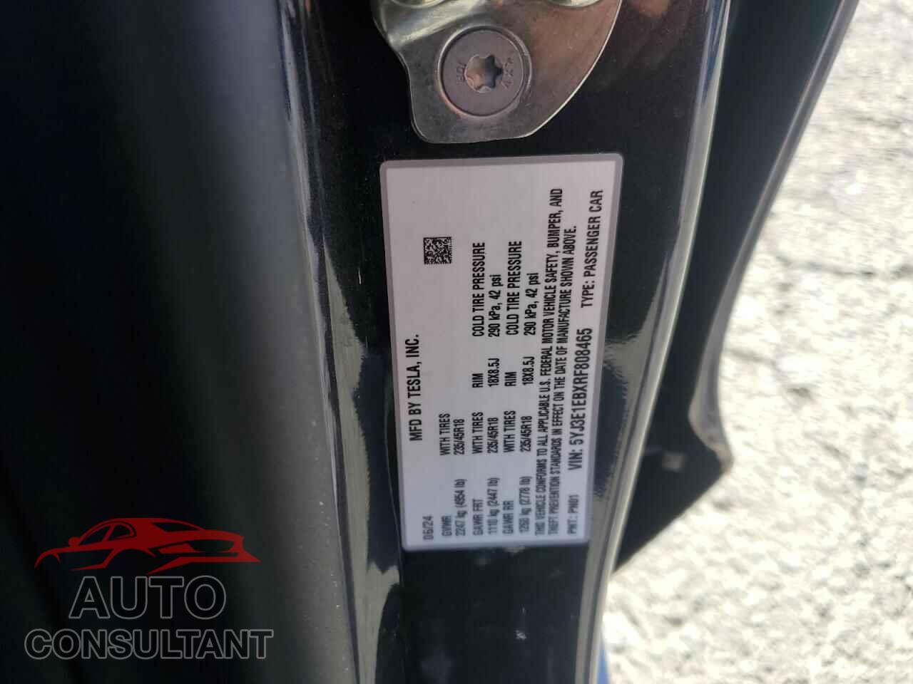 TESLA MODEL 3 2024 - 5YJ3E1EBXRF808465
