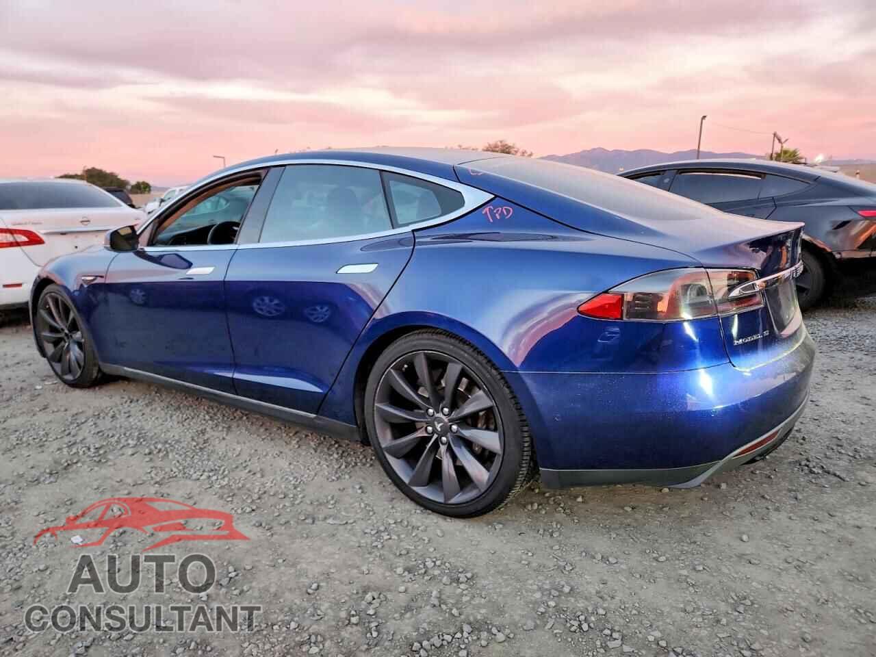 TESLA MODEL S 2015 - 5YJSA1H4XFF098452