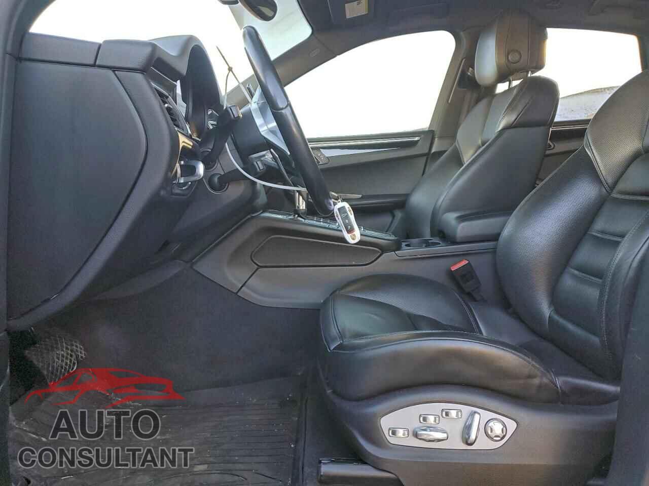 PORSCHE MACAN 2018 - WP1AB2A56JLB31405