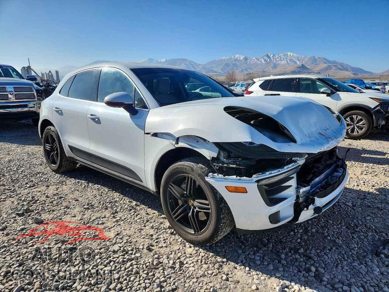 PORSCHE MACAN 2016 - WP1AB2A54GLB46672