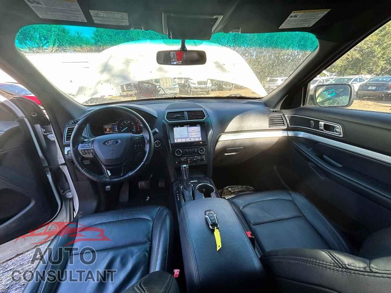 FORD EXPLORER 2017 - 1FM5K8D86HGA83706