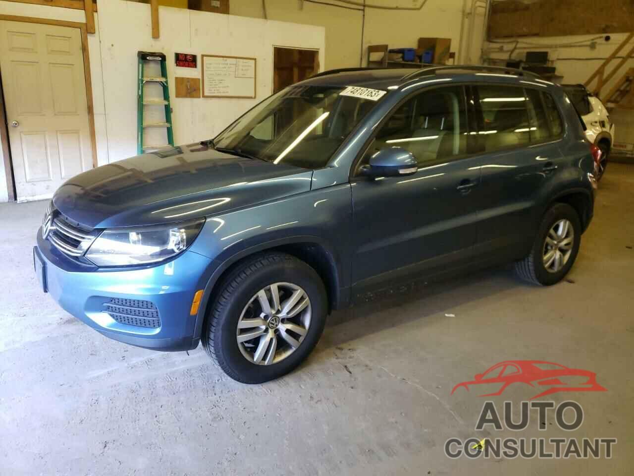 VOLKSWAGEN TIGUAN 2017 - WVGBV7AX7HW500241