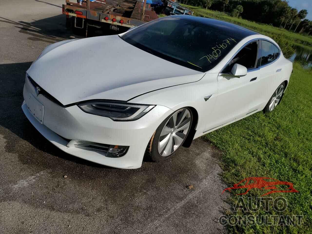 TESLA MODEL S 2020 - 5YJSA1E22LF415008