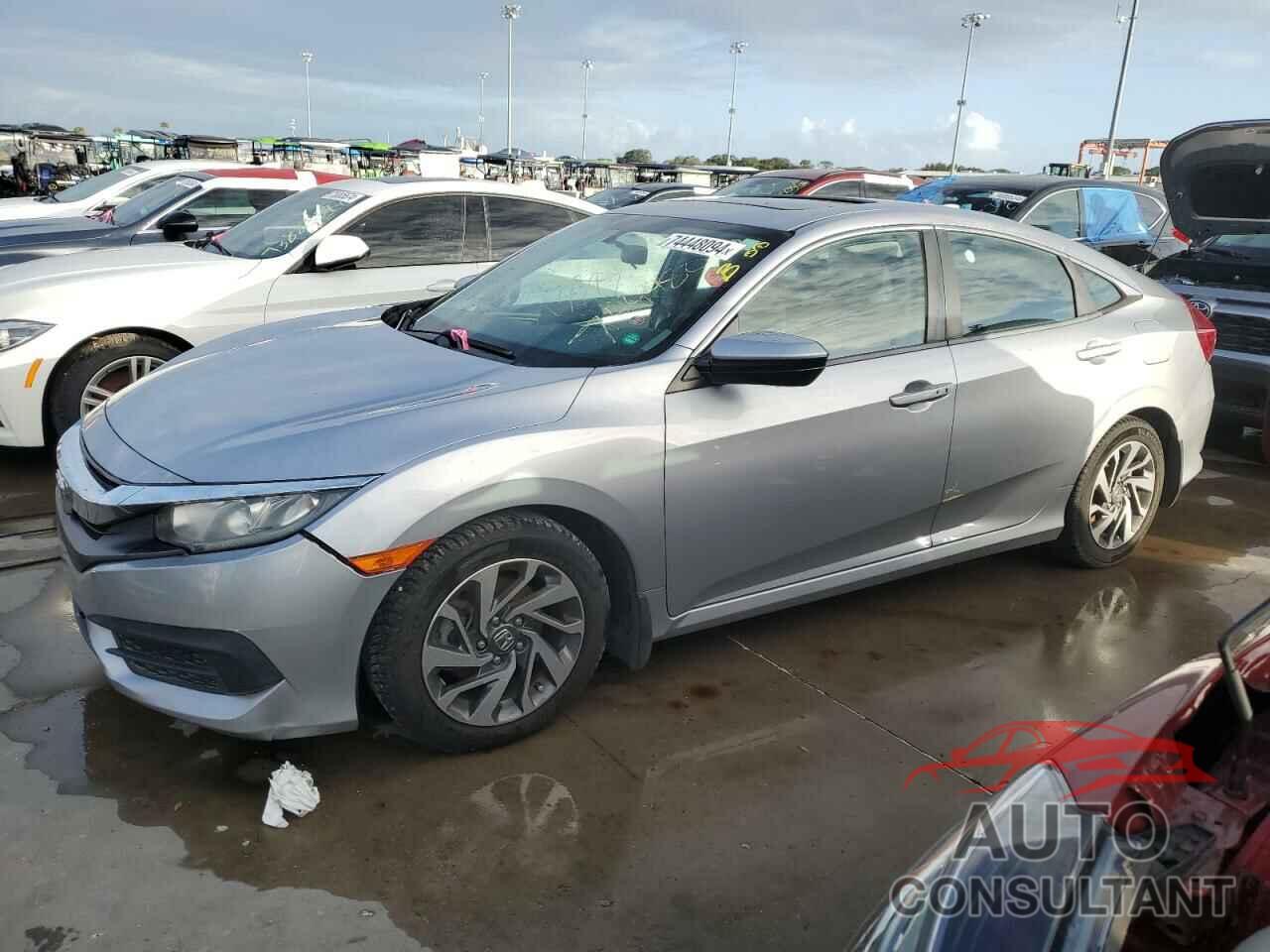 HONDA CIVIC 2018 - 2HGFC2F77JH551381