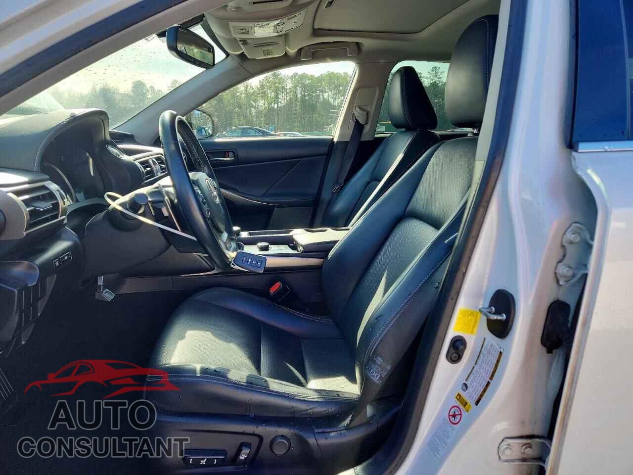 LEXUS IS 2014 - JTHBF1D26E5041427