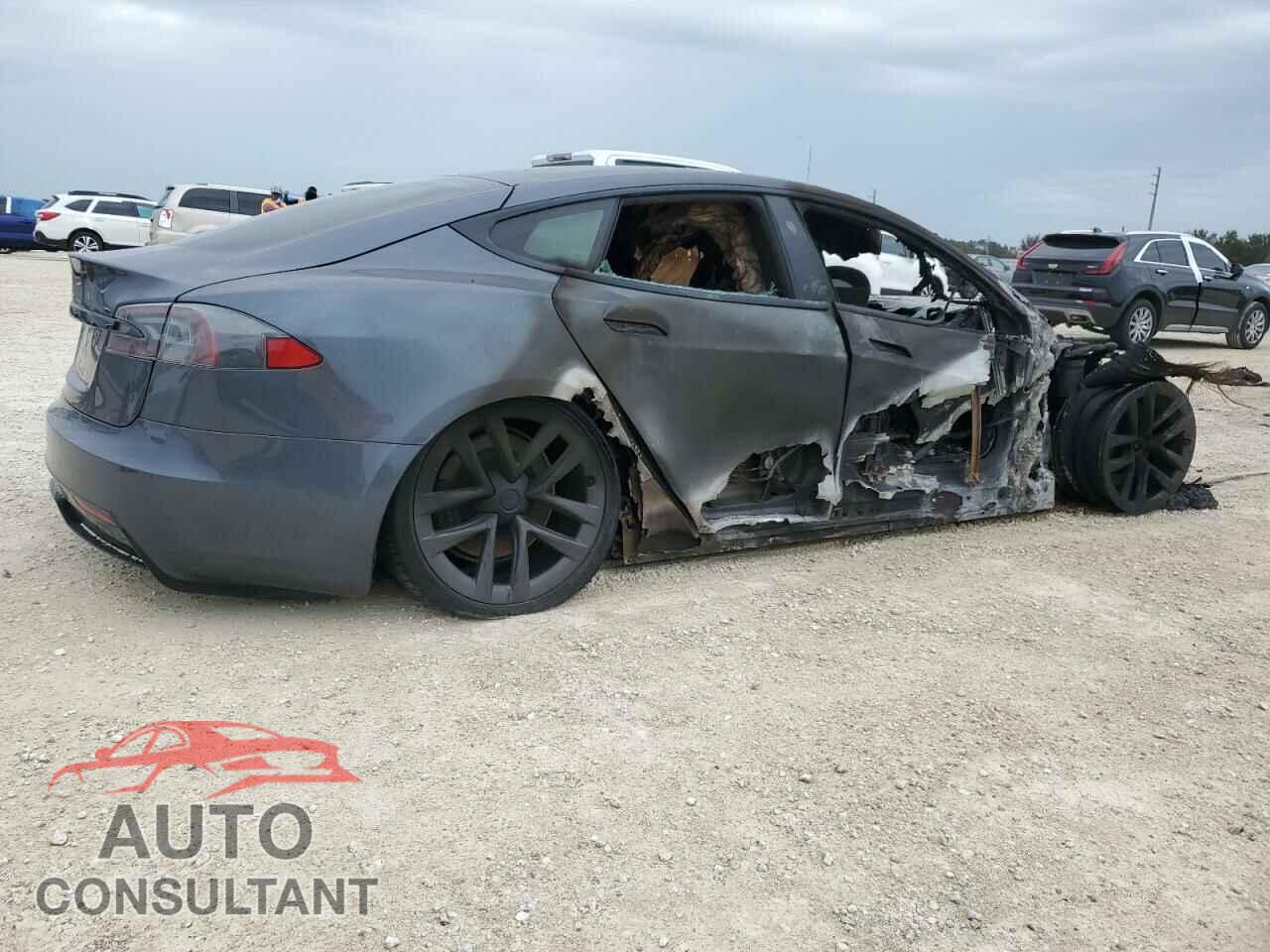 TESLA MODEL S 2021 - 5YJSA1E55MF435586