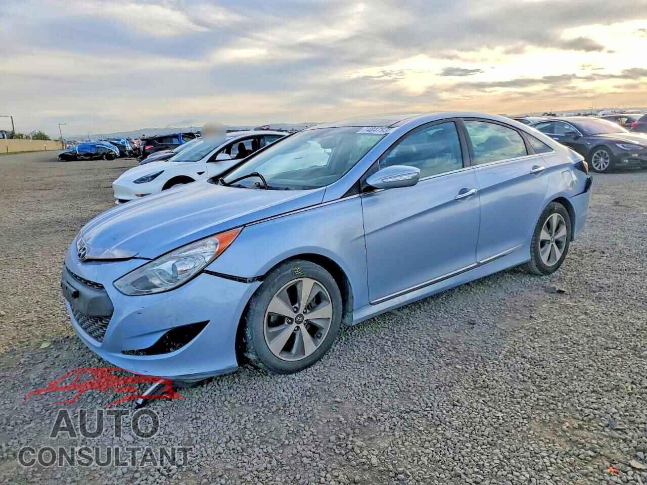 HYUNDAI SONATA 2011 - KMHEC4A47BA010944