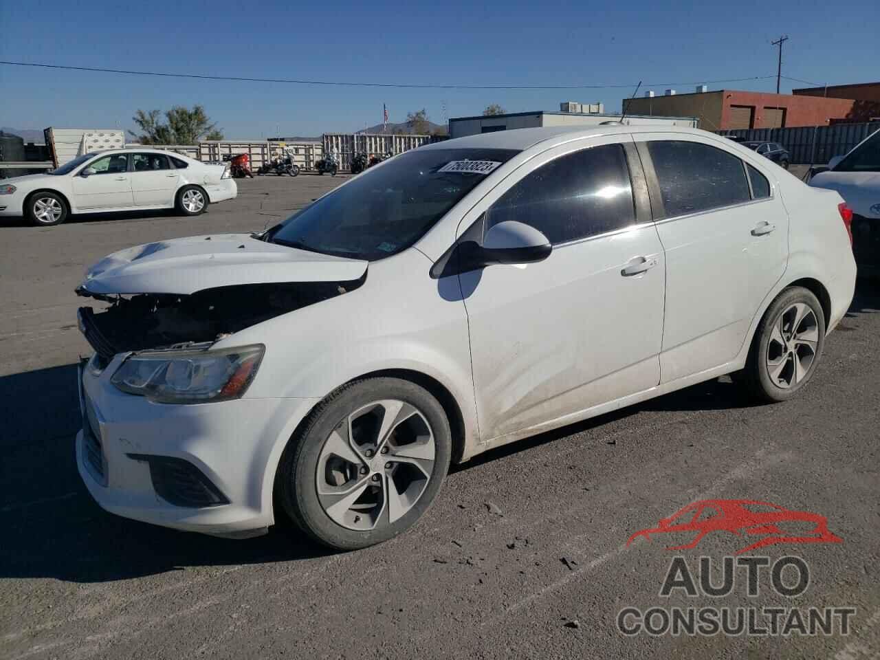 CHEVROLET SONIC 2017 - 1G1JF5SB9H4110623