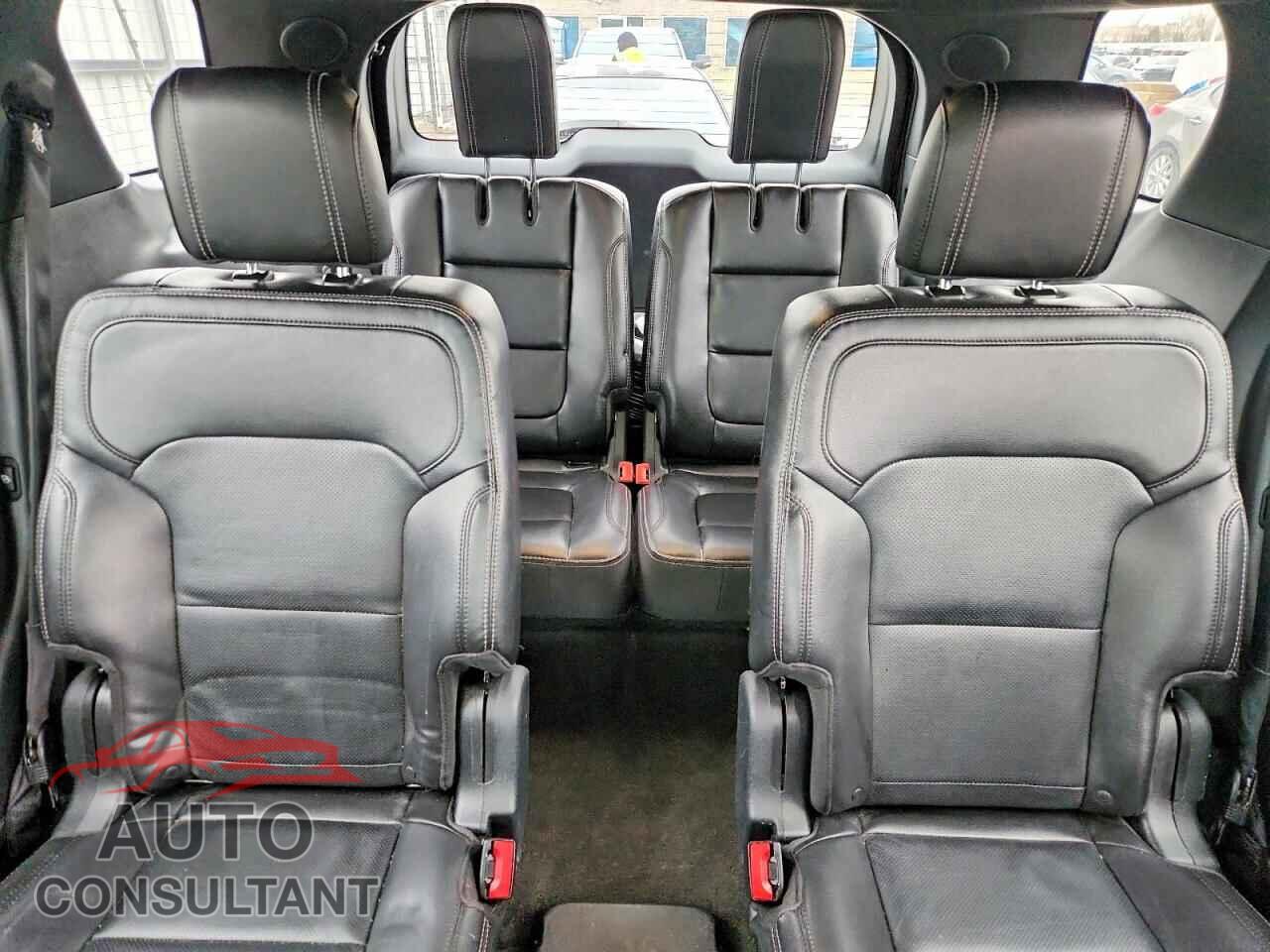 FORD EXPLORER 2018 - 1FM5K7F80JGB64617