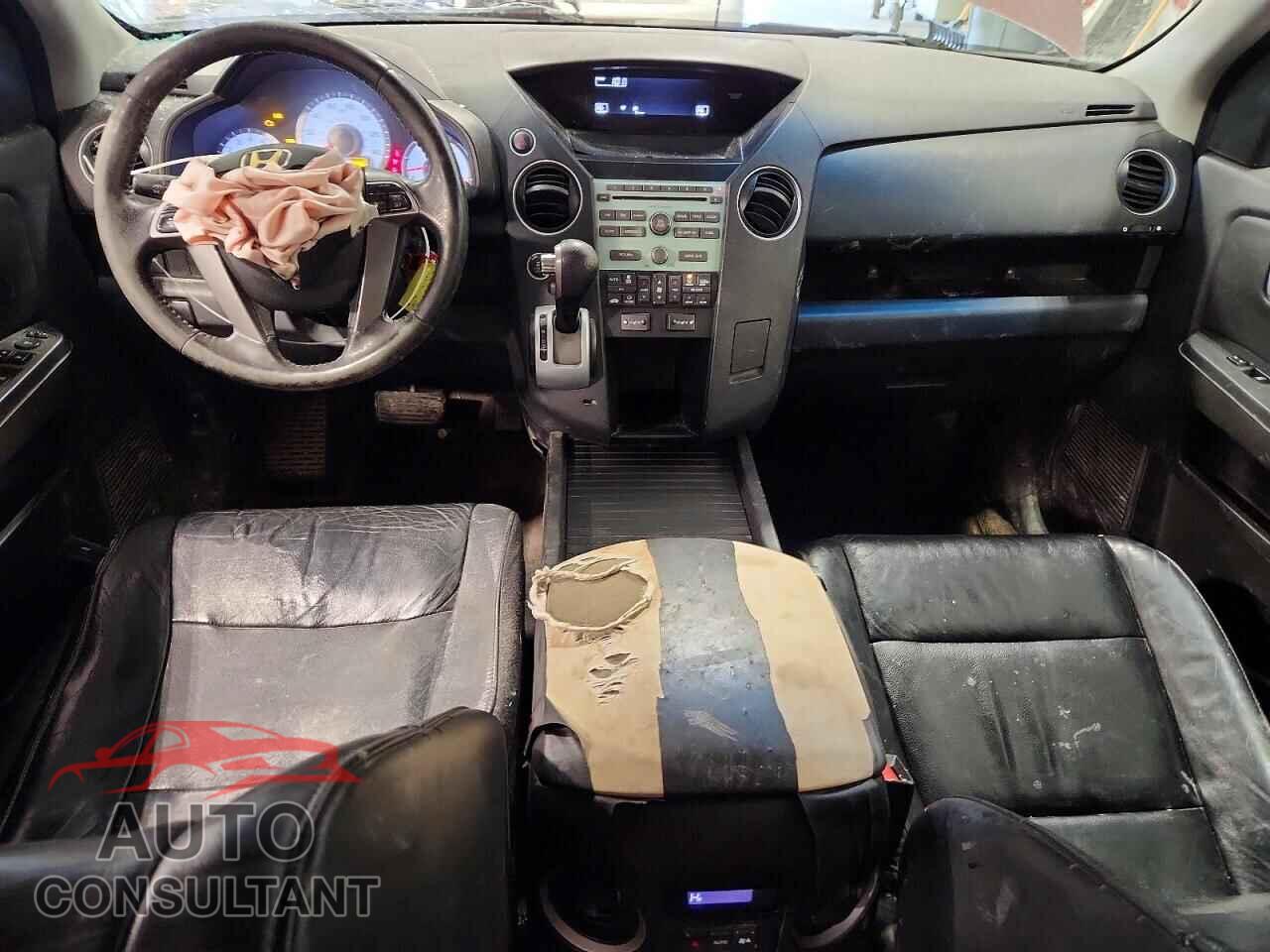 HONDA PILOT 2011 - 5FNYF4H55BB022279