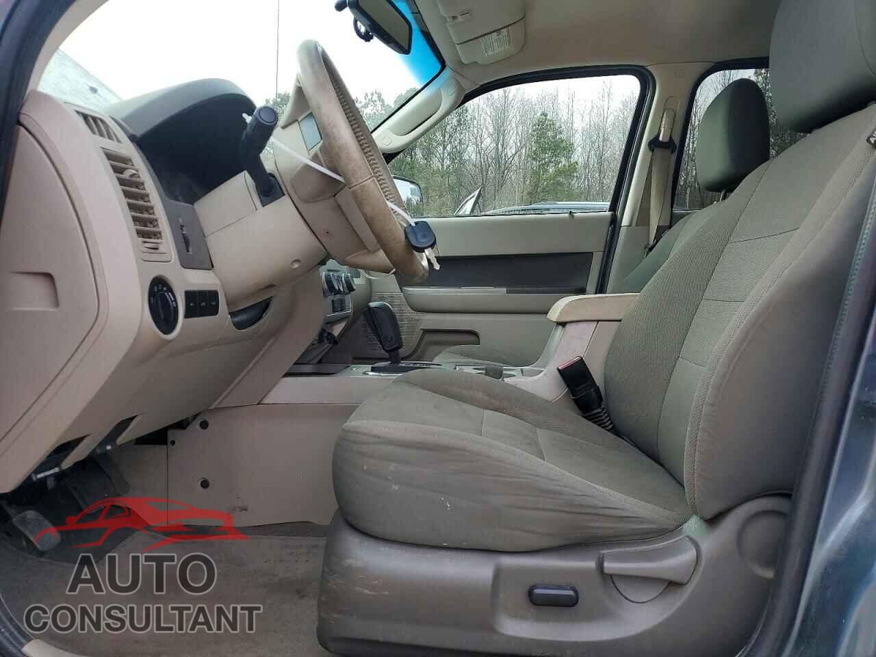 FORD ESCAPE 2010 - 1FMCU0D77AKB00672