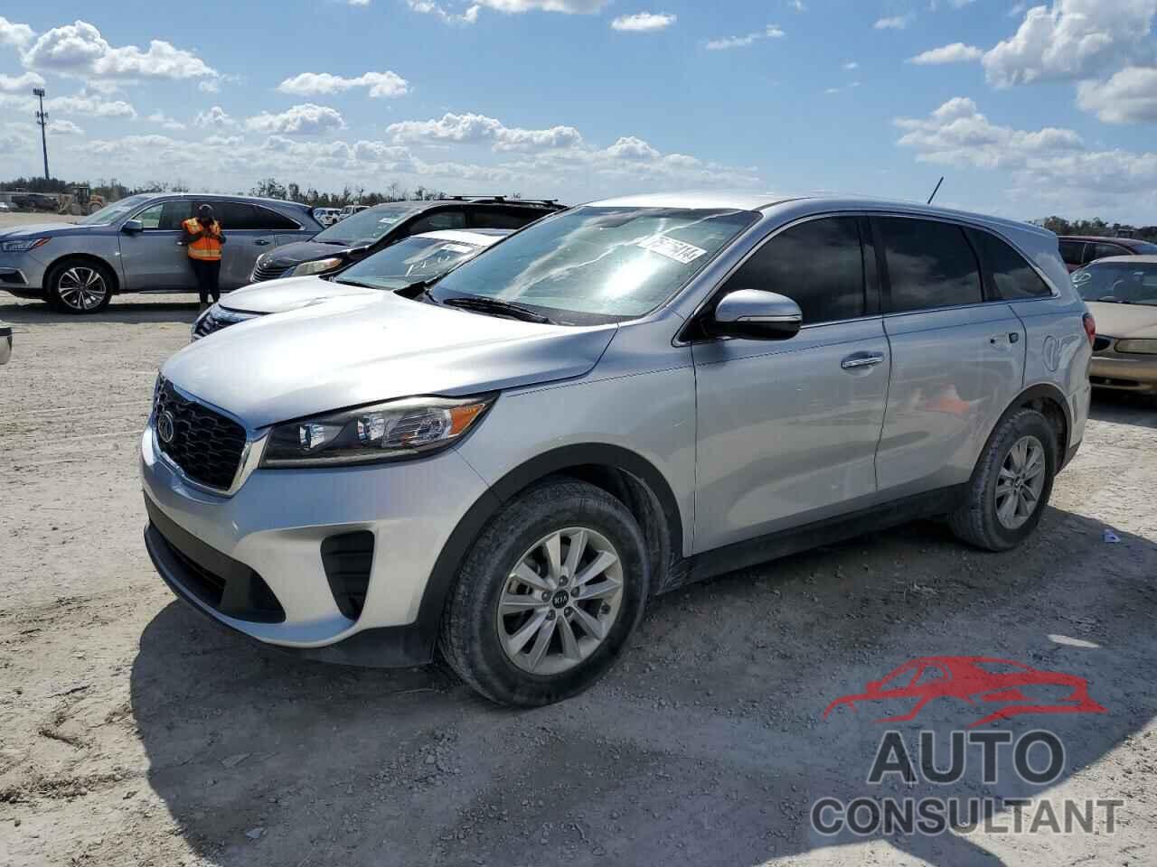 KIA SORENTO 2019 - 5XYPG4A30KG583144