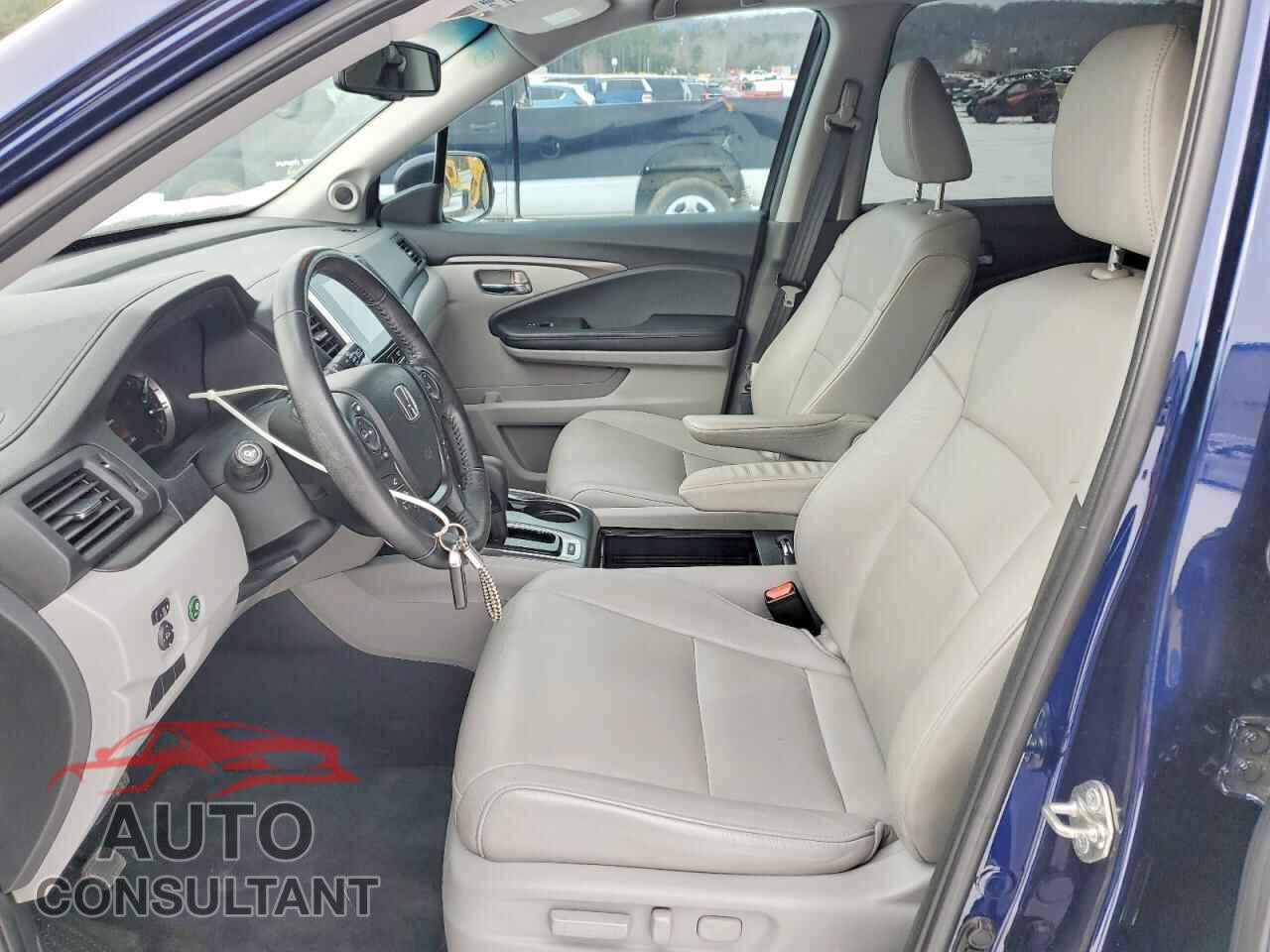 HONDA PILOT 2017 - 5FNYF5H57HB044685
