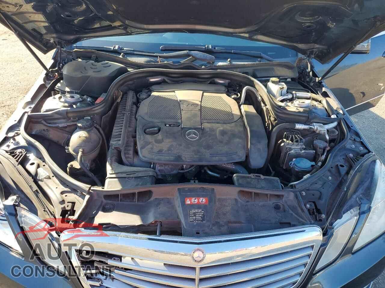 MERCEDES-BENZ E-CLASS 2012 - WDDHF5KB1CA609924