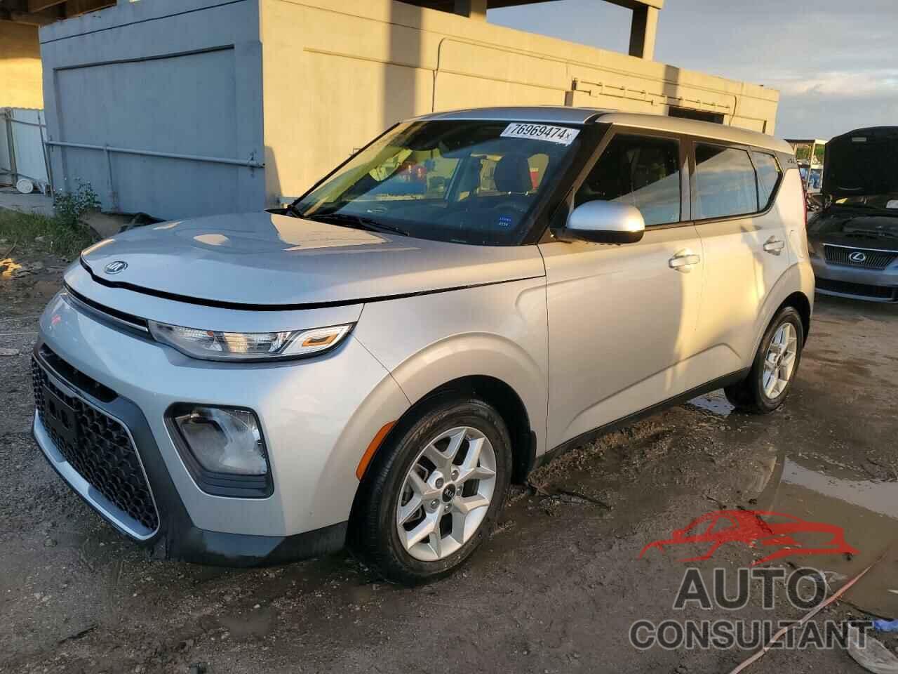 KIA SOUL 2020 - KNDJ23AU5L7003649