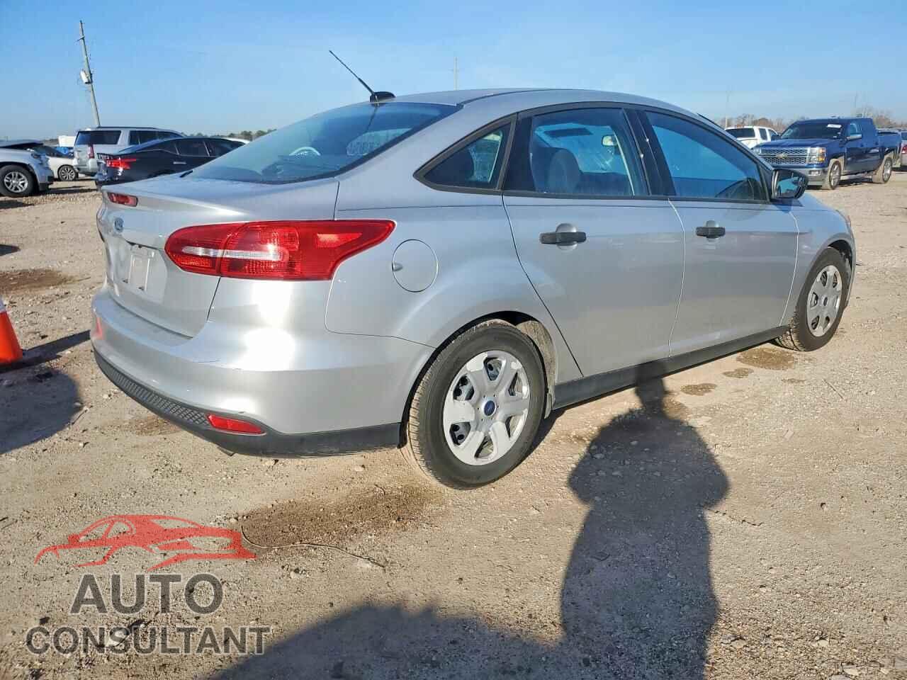FORD FOCUS 2017 - 1FADP3E2XHL346372