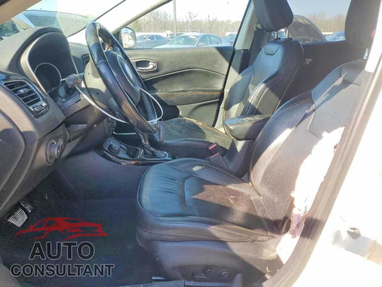 JEEP COMPASS 2020 - 3C4NJDCB4LT145976