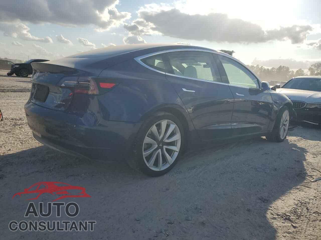 TESLA MODEL 3 2019 - 5YJ3E1EBXKF192501