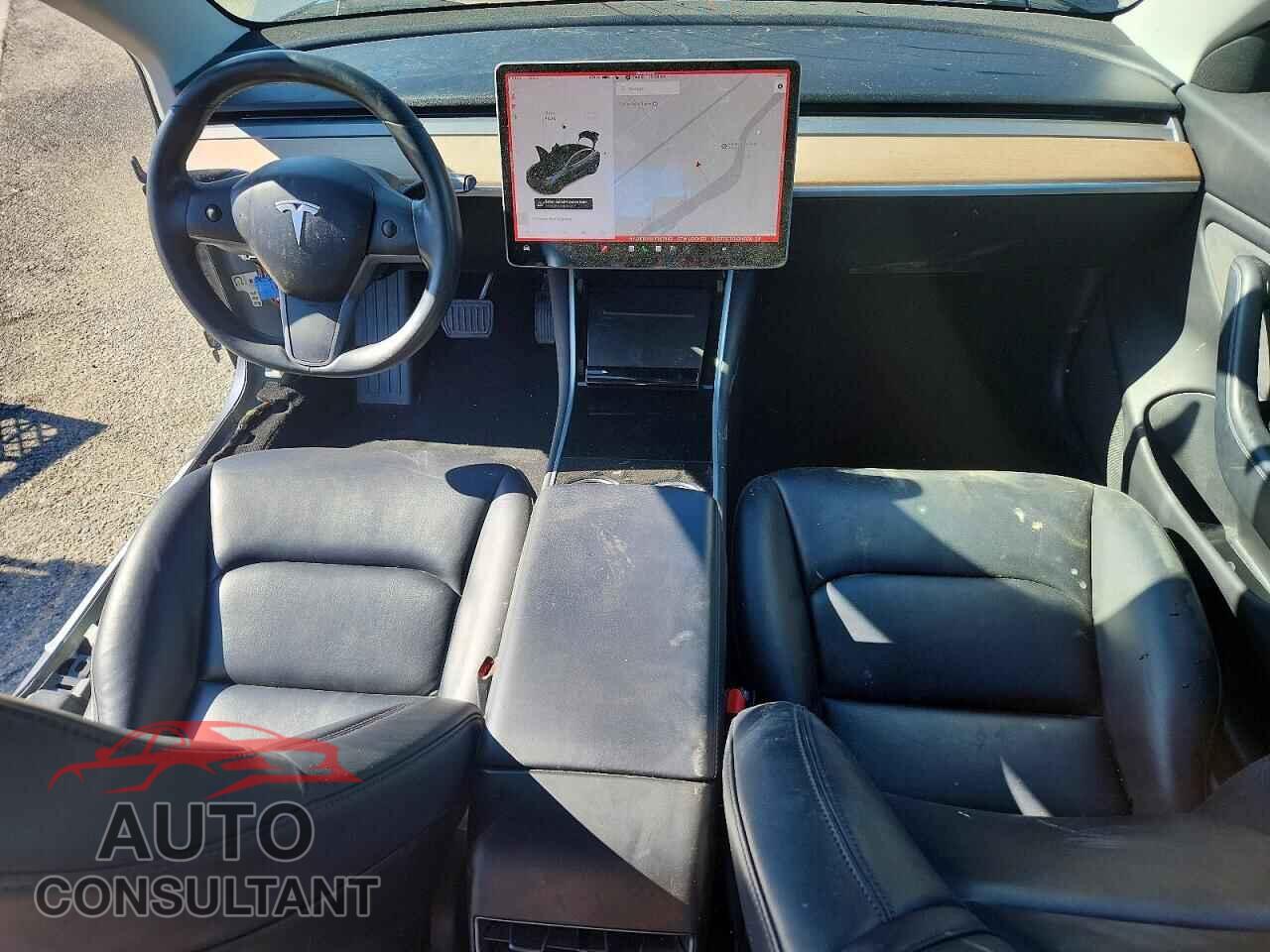TESLA MODEL 3 2018 - 5YJ3E1EA8JF157882