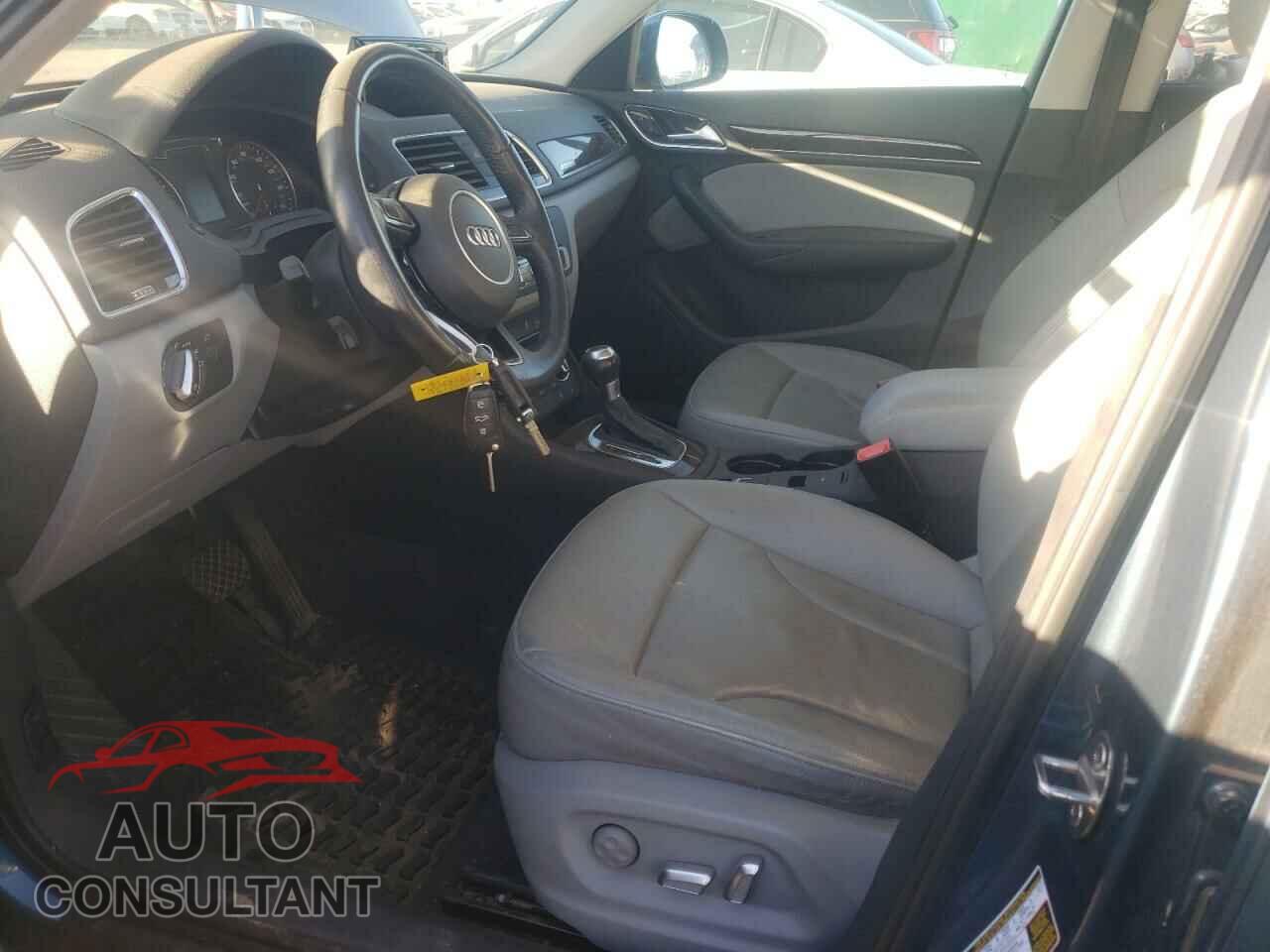 AUDI Q3 2016 - WA1EFCFS0GR014835