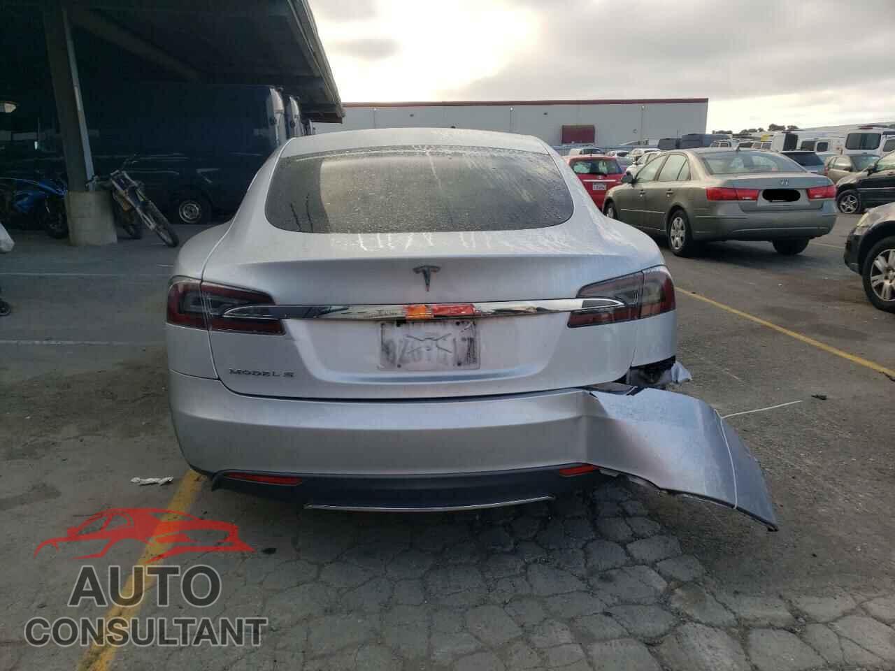 TESLA MODEL S 2012 - 5YJSA1CP8CFP01363