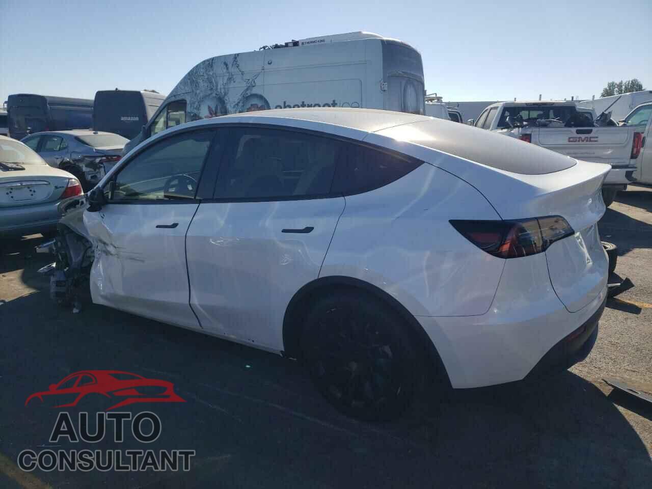 TESLA MODEL Y 2024 - 7SAYGDEE4RF982546