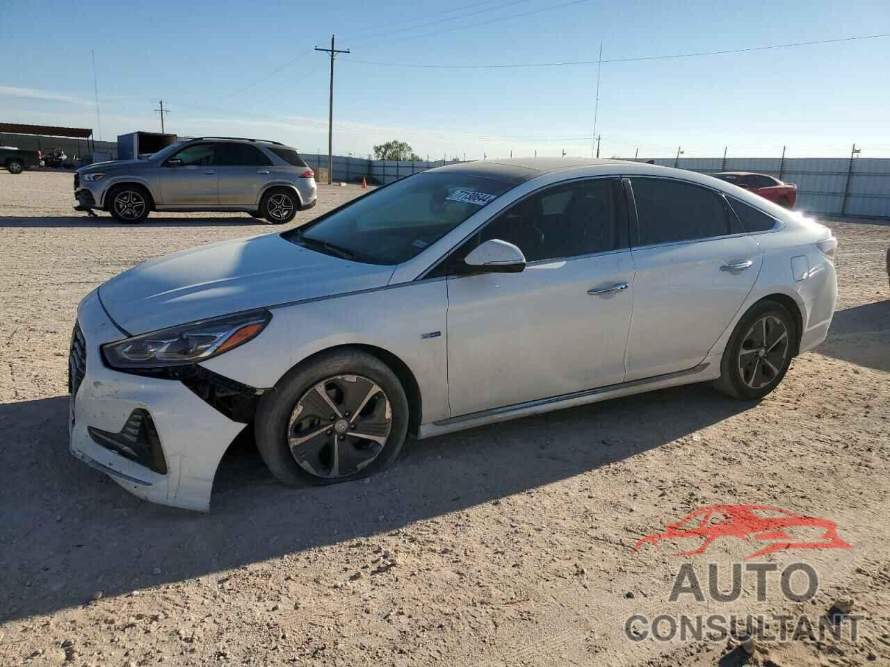 HYUNDAI SONATA 2019 - KMHE34L32KA090643