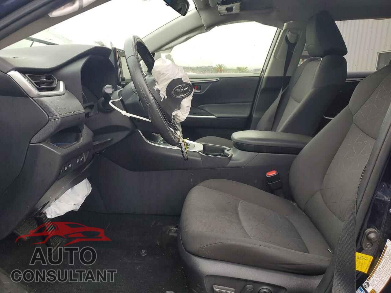 TOYOTA RAV4 2019 - JTMP1RFV2KD043155