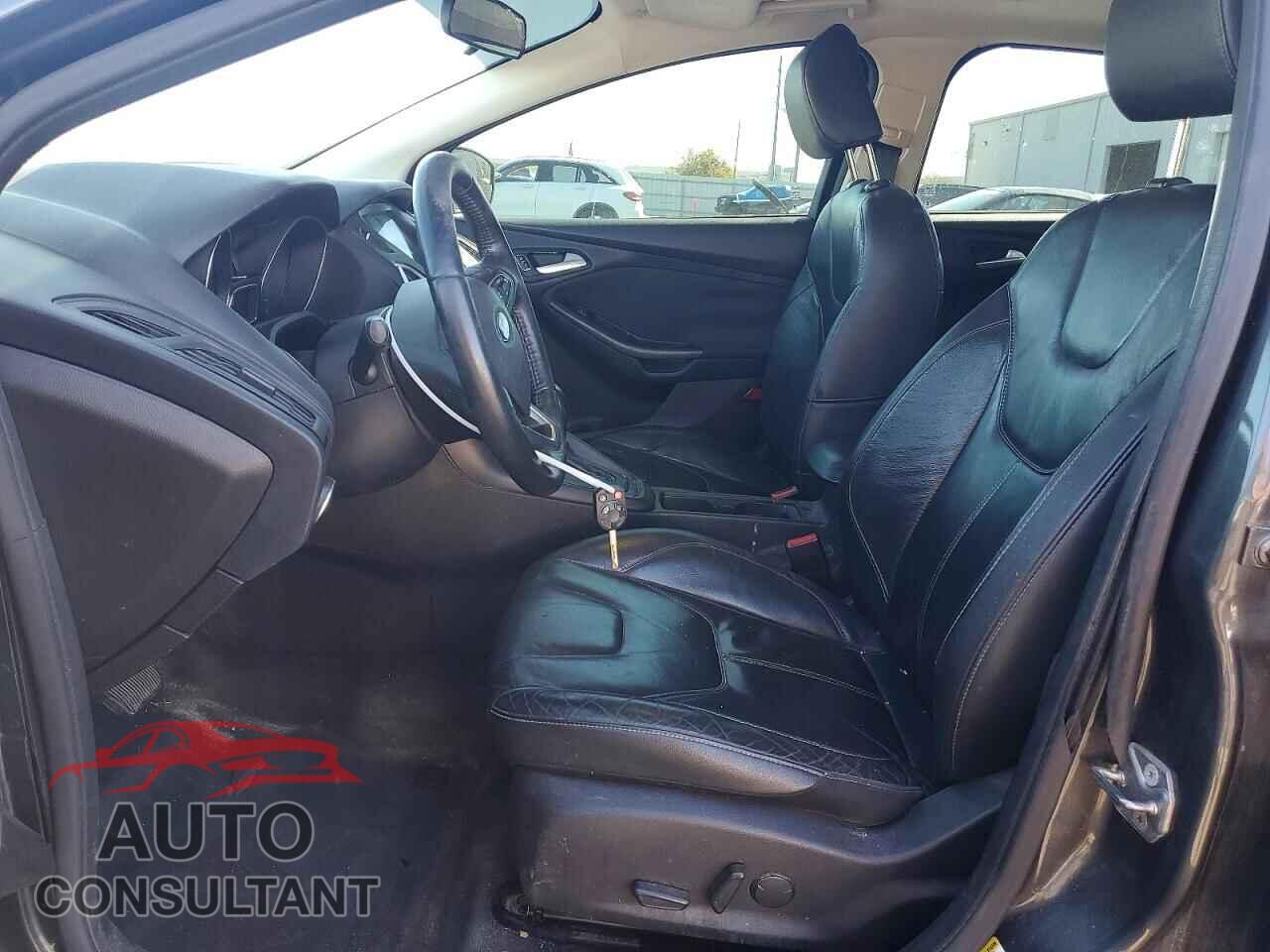 FORD FOCUS 2016 - 1FADP3F24GL382099