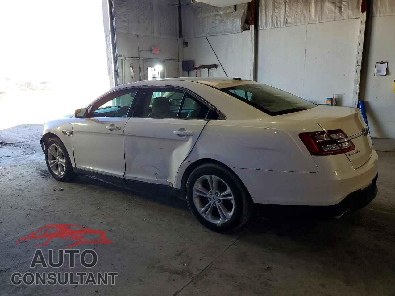 FORD TAURUS 2018 - 1FAHP2E81JG116993