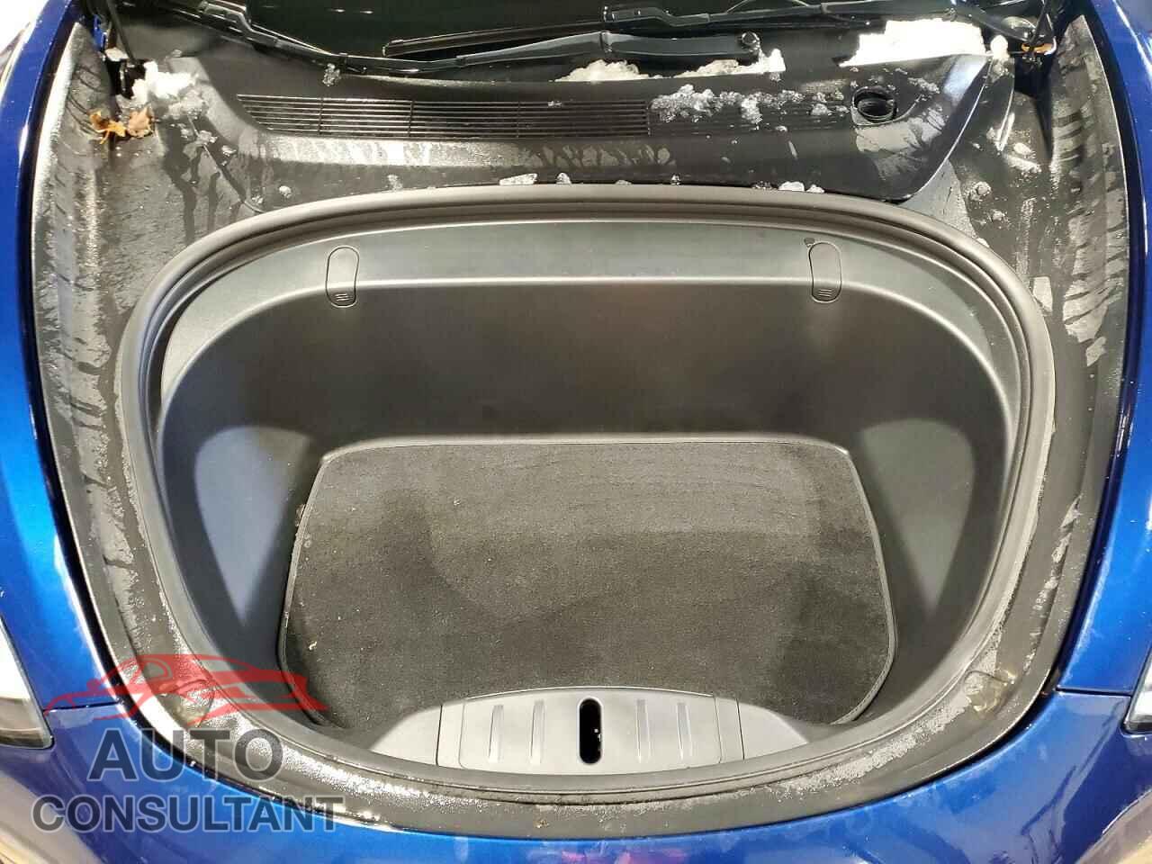 TESLA MODEL 3 2018 - 5YJ3E1EB5JF107529