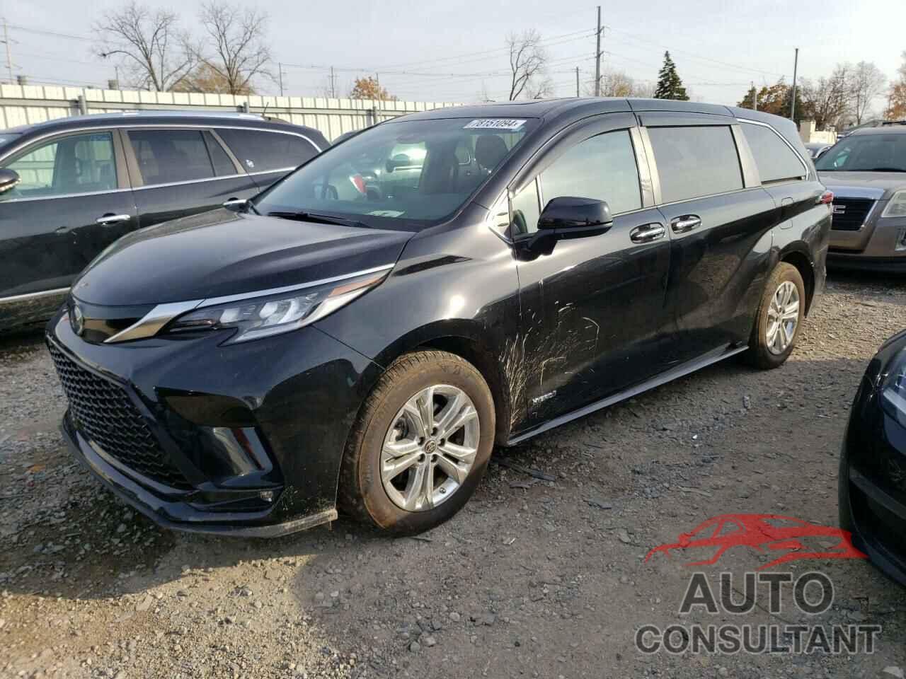 TOYOTA SIENNA 2021 - 5TDXSKFC9MS029604