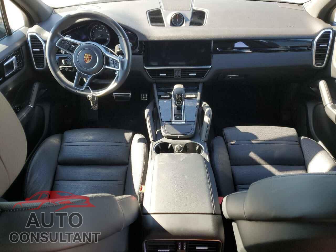 PORSCHE CAYENNE 2019 - WP1AB2AY6KDA60857