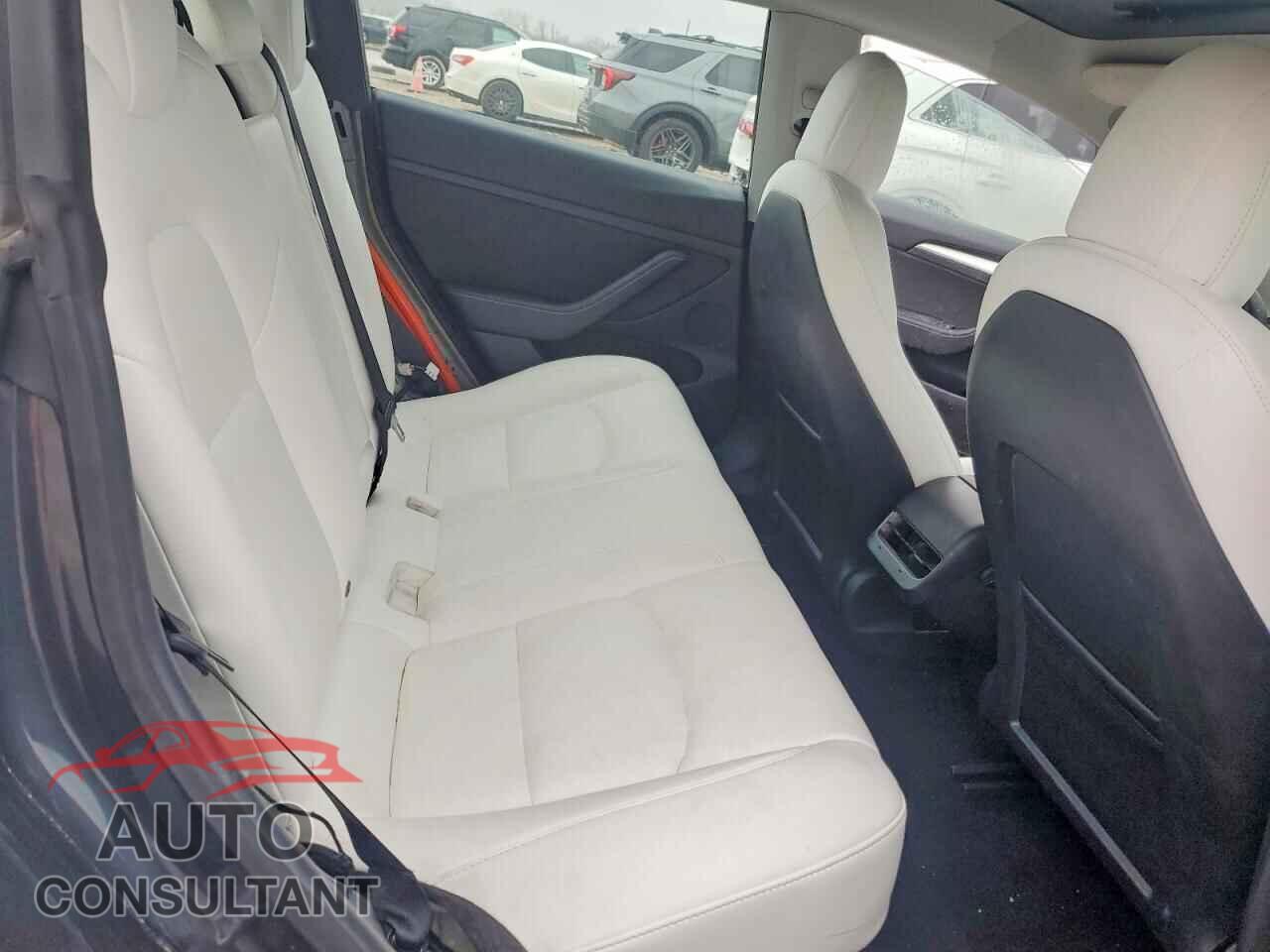 TESLA MODEL 3 2021 - 5YJ3E1EB3MF061221