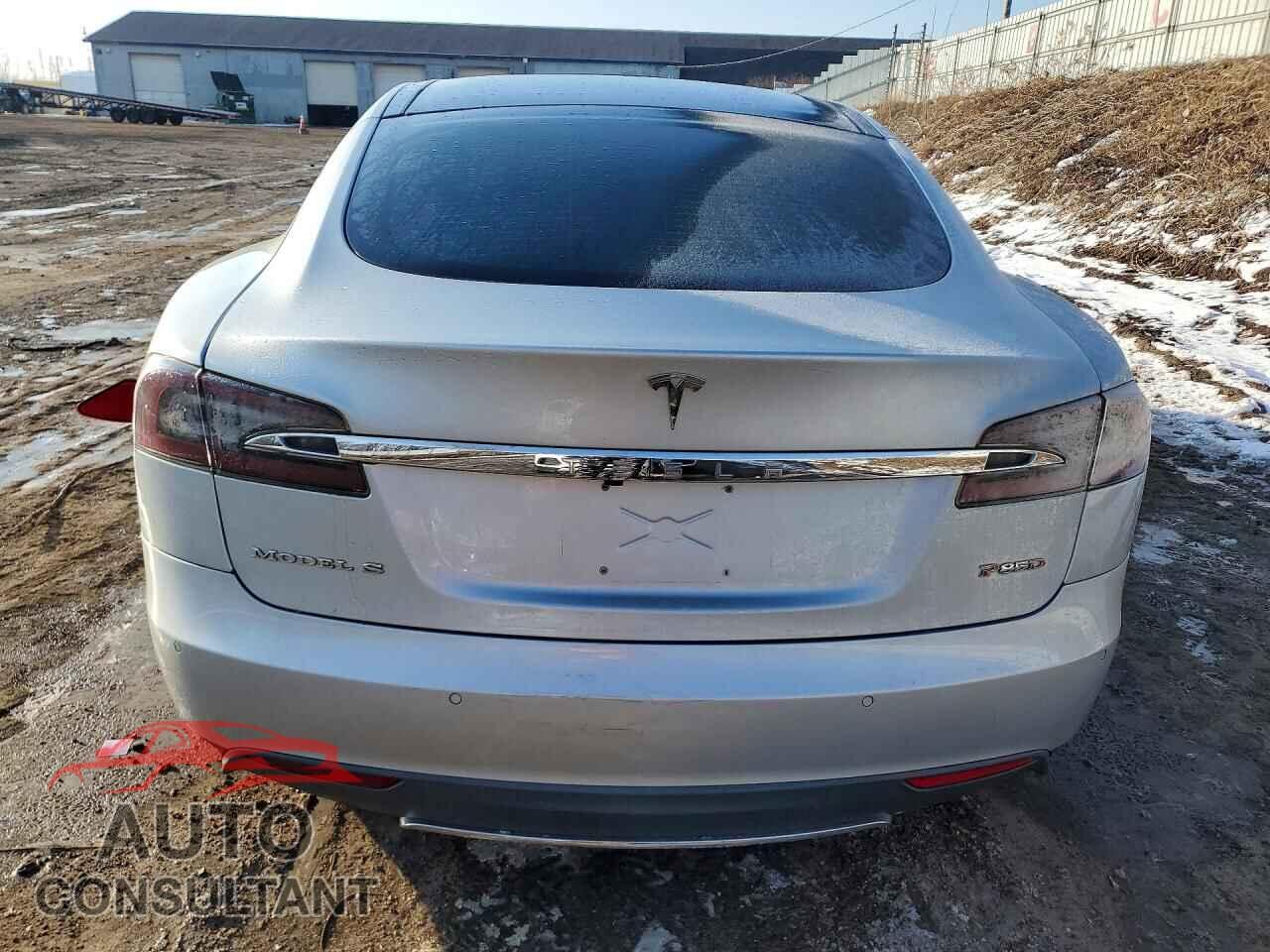 TESLA MODEL S 2015 - 5YJSA1E4XFF116419