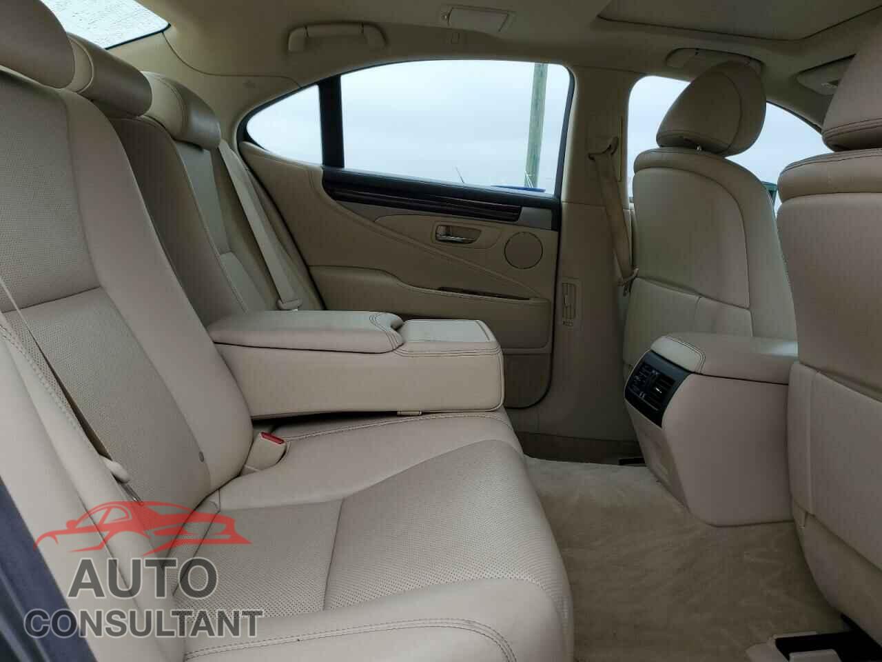 LEXUS LS460 2016 - JTHBL5EF2G5143117