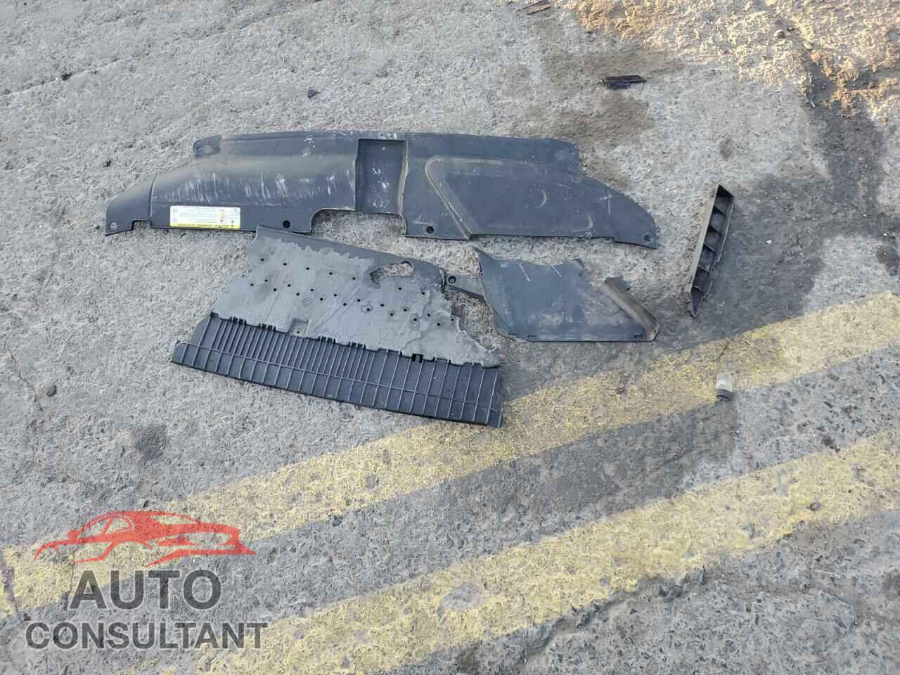 AUDI A4 2013 - WAUDFAFLXDN044164