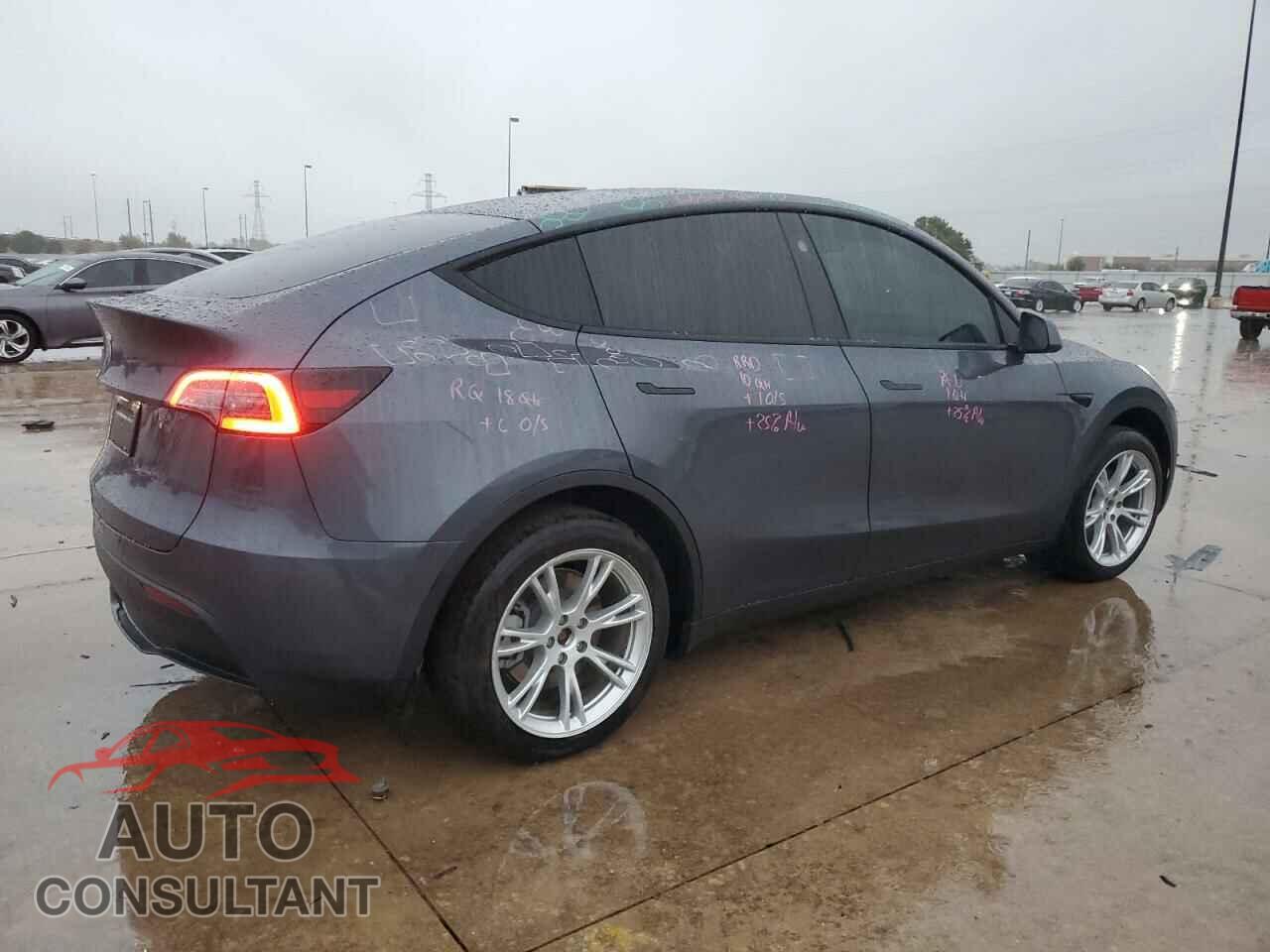 TESLA MODEL Y 2023 - 7SAYGDED7PF960240