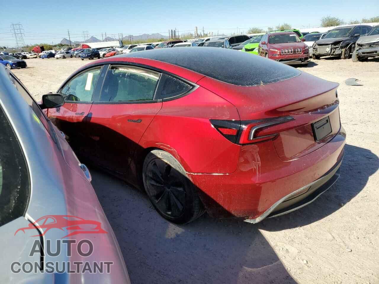 TESLA MODEL 3 2024 - 5YJ3E1EA0RF828537