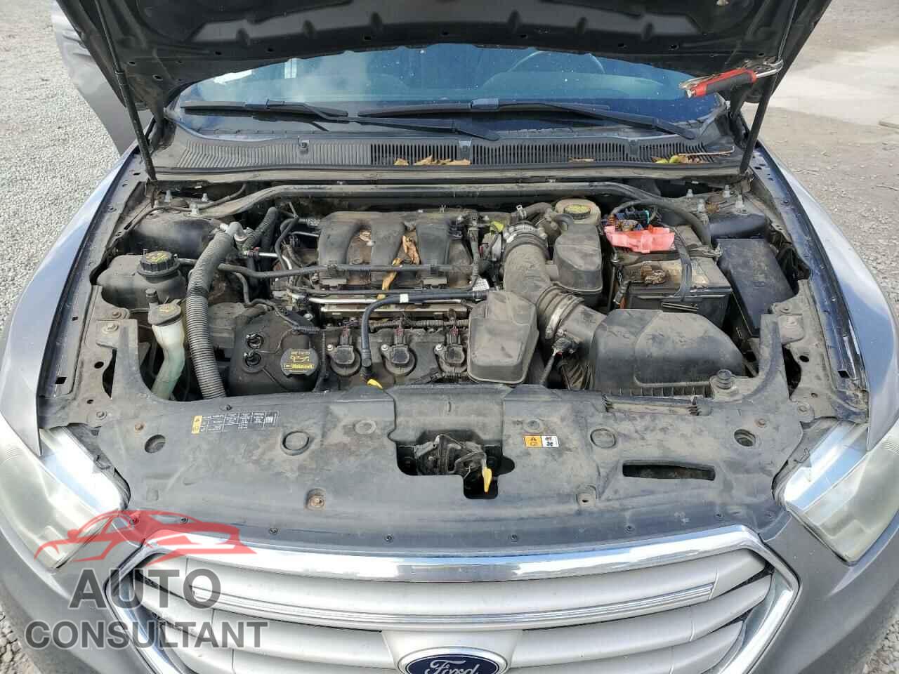 FORD TAURUS 2013 - 1FAHP2E83DG184281