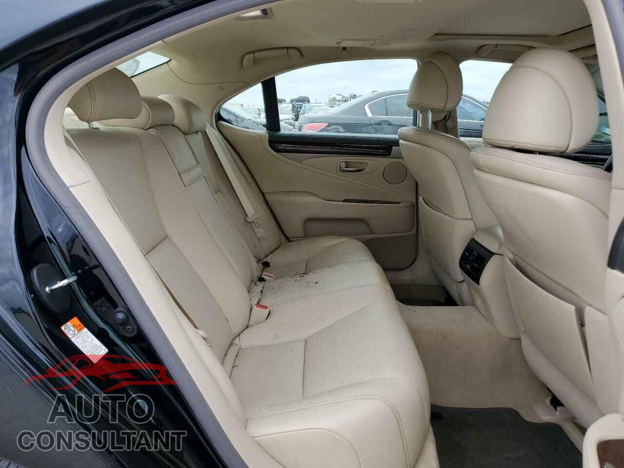 LEXUS LS460 2017 - JTHBL5EF5H5144439
